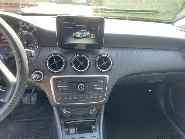 GLA 200 D 4-MATIC auxiliary heating Mercedes GLA 200 D 4-MATIC
