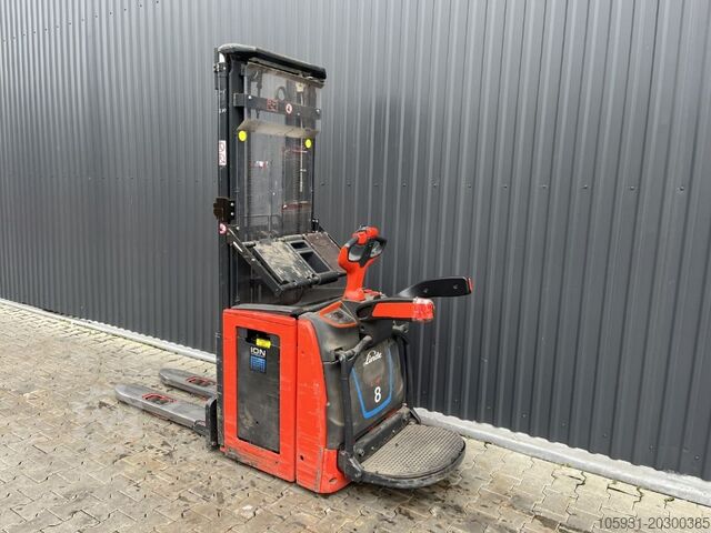 Stand-on stacker Linde L14APi