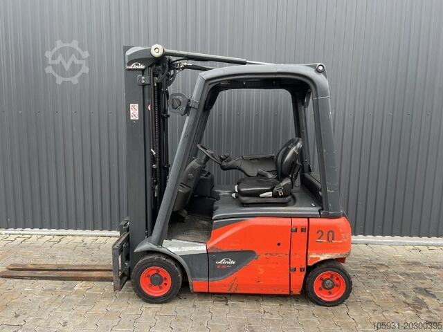 Electric 4-wheel forklift Linde E16P-02