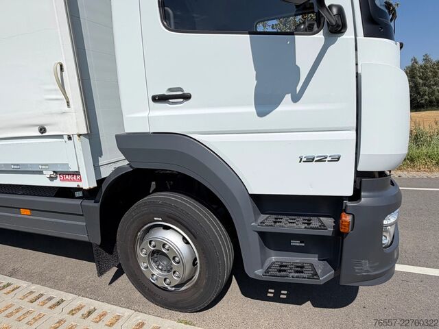 Plane Mercedes-Benz Atego ATEGO 1323L