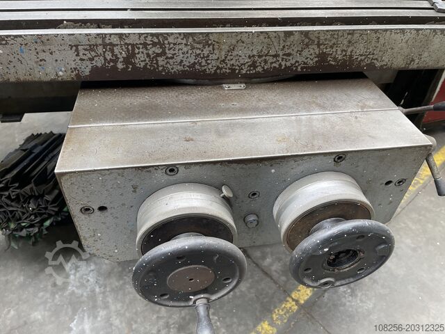 Universal-Fräsmaschine maho MH1000