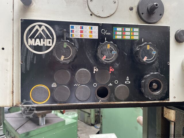 Universal-Fräsmaschine maho MH1000