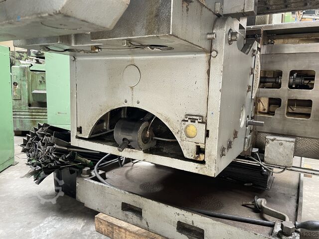 Universal-Fräsmaschine maho MH1000