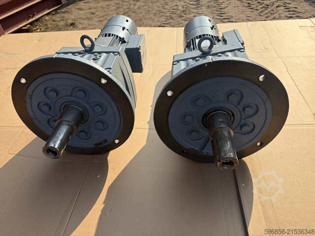 SEW EURODRIVE Getriebemotor RF77 DT80N4 BMG/HF/ES1S, 0,75 kW Motoreduktor SEW EURODRIVE RF77 DT80N4 BMG/HF/ES1S 0,75kW Motoreduktor SEW EURODRIVE RF77 DT80N4 BMG/HF/ES1S 0,75kW