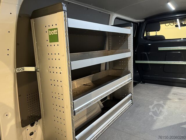 Box van Volkswagen Transporter 2.0 TDI L2H1 150 PK Automaat Servic...