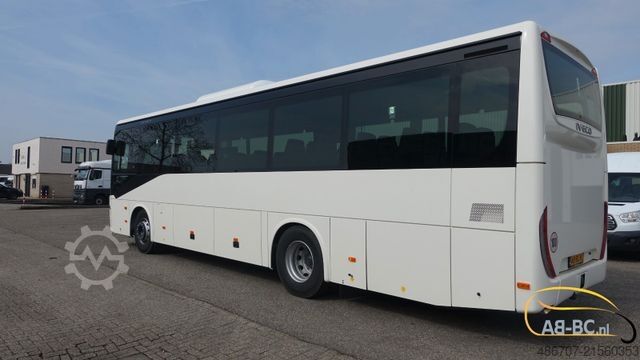Überlandbus IVECO NEUER CROSSWAY 10.7 EURO 6 mit 49 Sitzplätzen