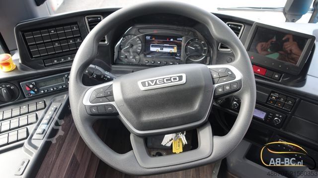 Überlandbus IVECO NEUER CROSSWAY 10.7 EURO 6 mit 49 Sitzplätzen