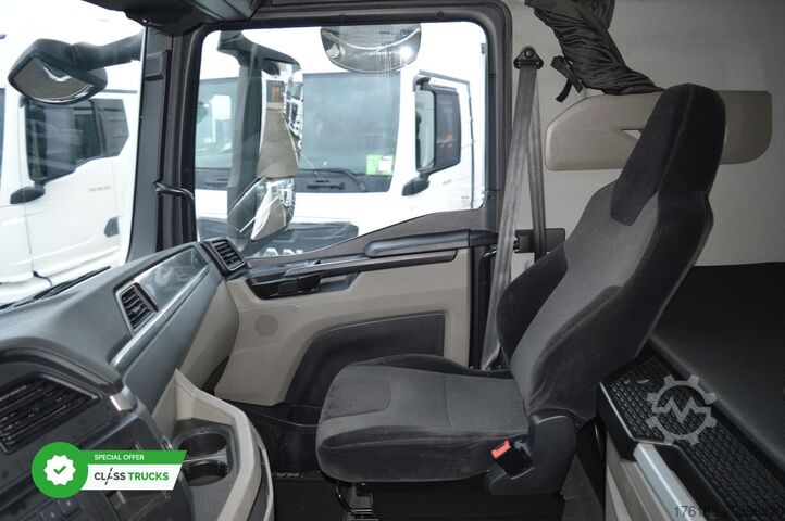 Standard tractor unit MAN TGX 18.470 GX