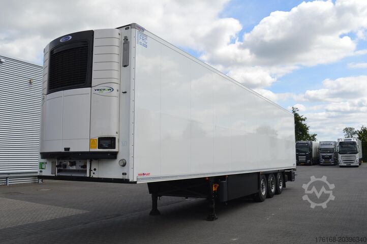 Kühlsattelauflieger SCHMITZ CARGOBULL SKO FP 45 Carrier Vector 1550