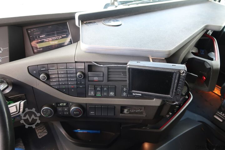 LKW-Fahrgestell Volvo FH 460 8x2 Nachlauflenkachse