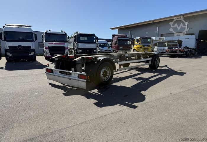 Anhänger-Wechselfahrgestell Schmitz Cargobull AWF 18 BDF / Swiss-Vehicle