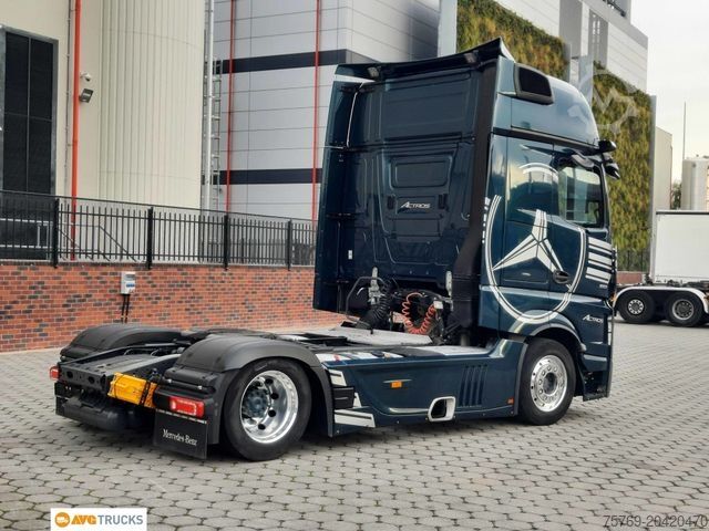 Volume tractor unit MERCEDES-BENZ 1851 LS ACTROS Giga Retarder Standklima Alu