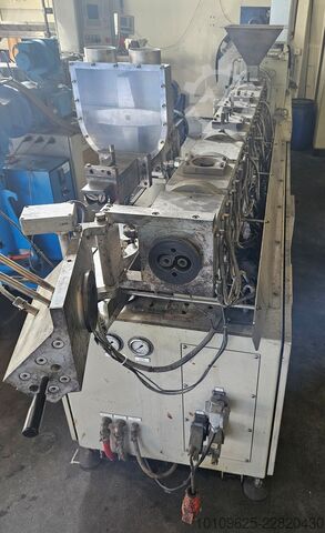 Twin-screw extruder Berstorff ZE 40A X 55D-UTX
