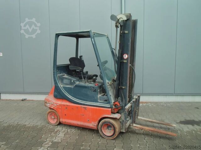 Electric 4-wheel forklift LINDE E 20 P