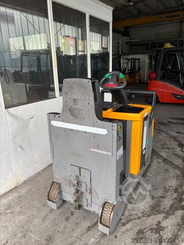 Tow Tugs Jungheinrich EZS C40