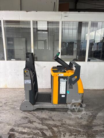 Tow Tugs Jungheinrich EZS C40