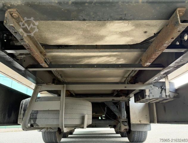 Reefer semitrailer CHEREAU CSD3 TECNOGAM LIFT AXLE TAIL LIFT 1340x250x265 C