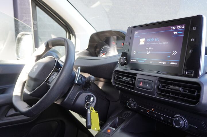 Panel van Peugeot Partner 1.5 BlueHDI 130PK Automaat EURO 6 - Air...