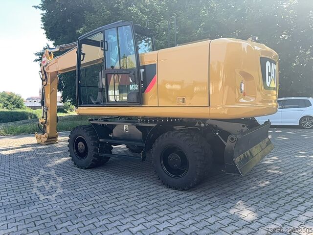 Wheeled Excavator Caterpillar M320F