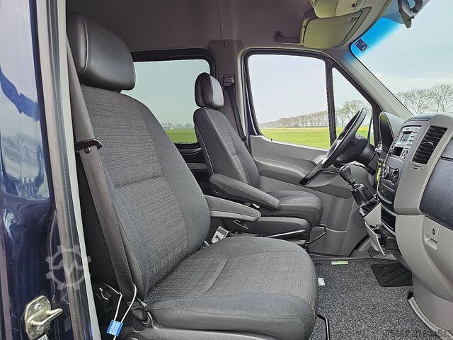 Passenger transportation MERCEDES-BENZ SPRINTER 213 ac 9-pers EURO6