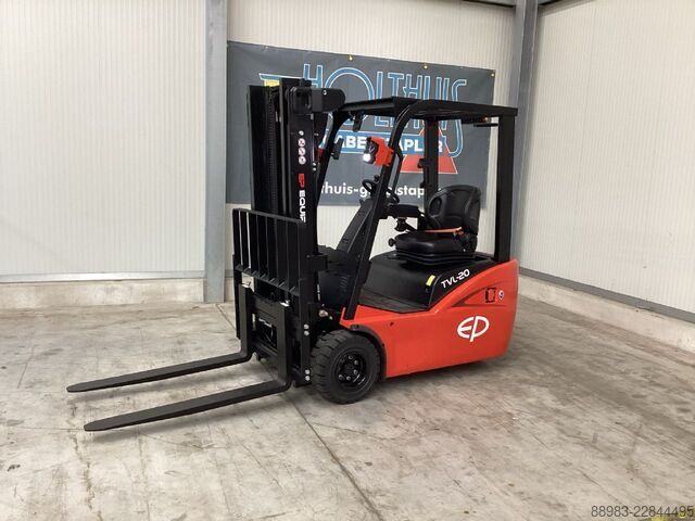 Electric 3-wheel forklift EP TVL202