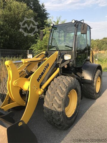 Komatsu WA100M-7 Komatsu WA100M-7