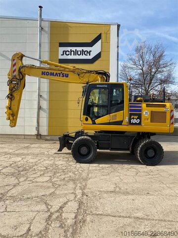 Komatsu PW180-11E0 Komatsu PW180-11E0