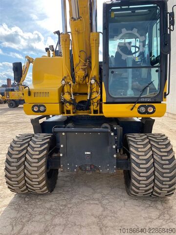 Komatsu PW180-11E0 Komatsu PW180-11E0
