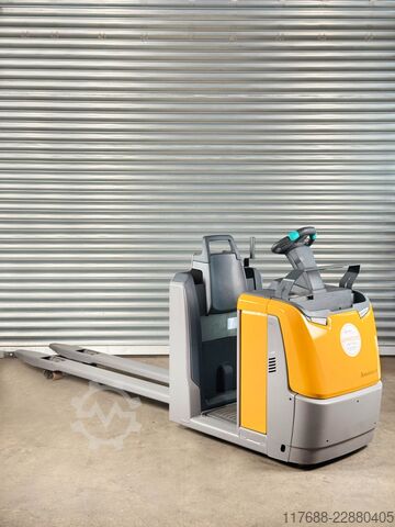 Horizontal-Kommissionierer Jungheinrich ECE 225 - nur 2757Std. - Service Neu- Batterie 88%