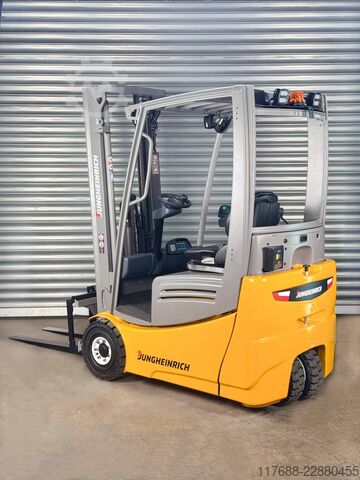 Elektro 3-Rad Jungheinrich EFG 215 - nur 3.950 Std - Service Neu Batterie 87%