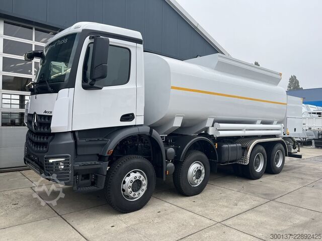 Tanklaster Mercedes-Benz Arocs 4140 8x4 | Fuel Tank | Stock