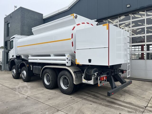 Tanklaster Mercedes-Benz Arocs 4140 8x4 | Fuel Tank | Stock
