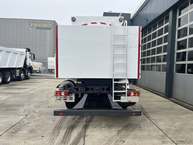 Tanklaster Mercedes-Benz Arocs 4140 8x4 | Fuel Tank | Stock