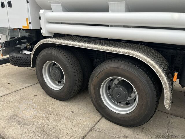 Tanklaster Mercedes-Benz Arocs 4140 8x4 | Fuel Tank | Stock