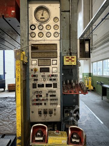 Eccentric press double column Schuler P4 E2 SQ 1200