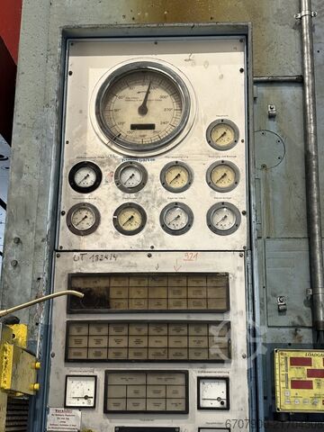 Eccentric press double column Schuler P4 E2 SQ 1200