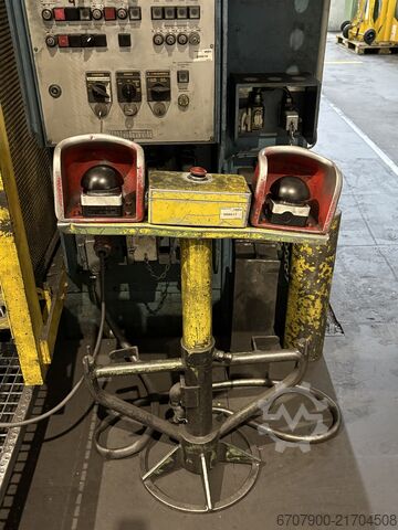 Eccentric press double column Schuler P4 E2 SQ 1200