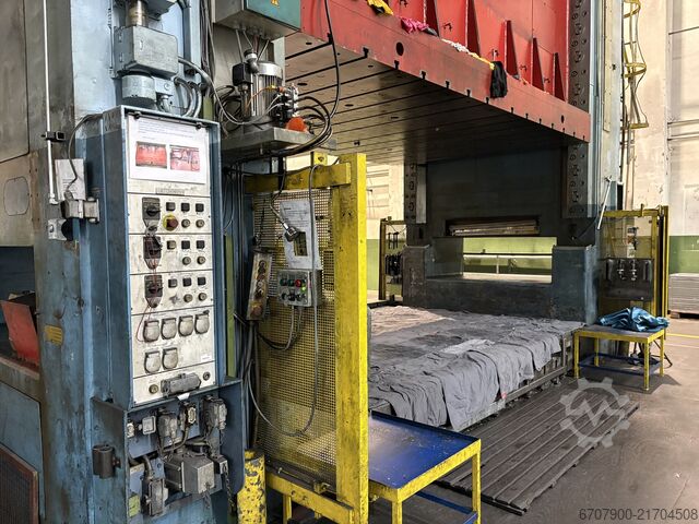 Eccentric press double column Schuler P4 E2 SQ 1200