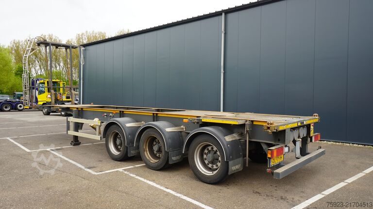 Containertransport Burg BURG Adr container transport trailer