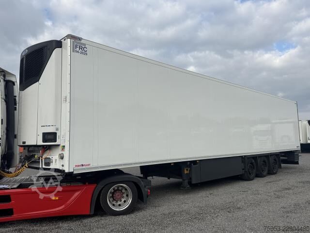 Reefer semitrailer Schmitz Cargobull SKO 24/L-14.7 FP 45 V7 Pharma Lang LKW Vector HE19