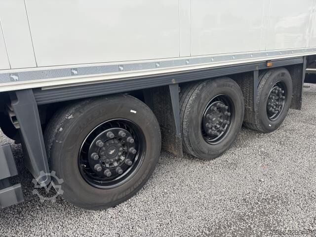 Reefer semitrailer Schmitz Cargobull SKO 24/L-14.7 FP 45 V7 Pharma Lang LKW Vector HE19