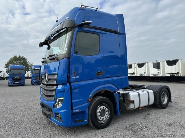 Standard tractor unit Mercedes-Benz 1845 LS Gigaspace Retarder 2x PTO