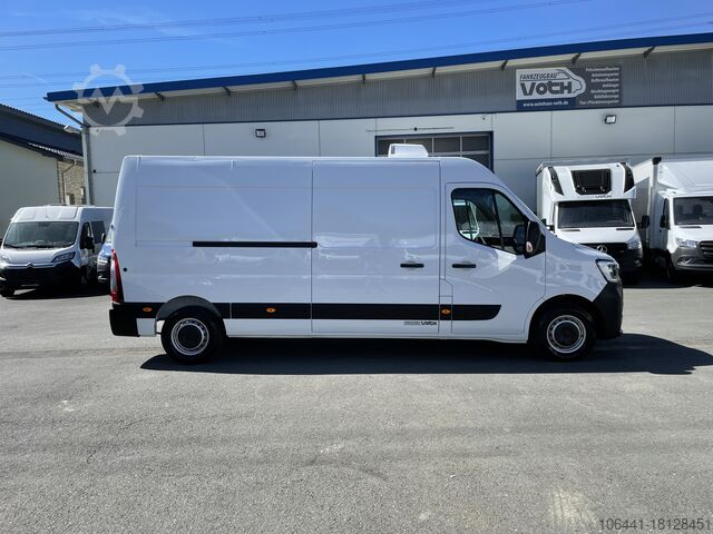 Refrigerated box wagon Renault Master Kühlkasten Thermo King V200