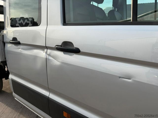Pick-up van VOLKSWAGEN Crafter Pritsche Pritsche 35 DOKA mittellang RWD