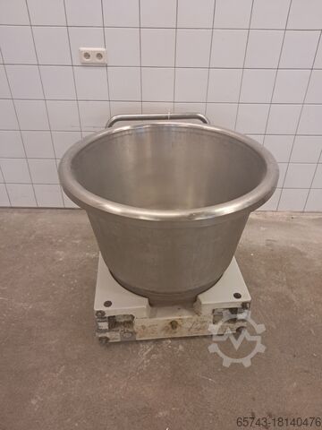 Mixer + 3 bowls WP UC80
