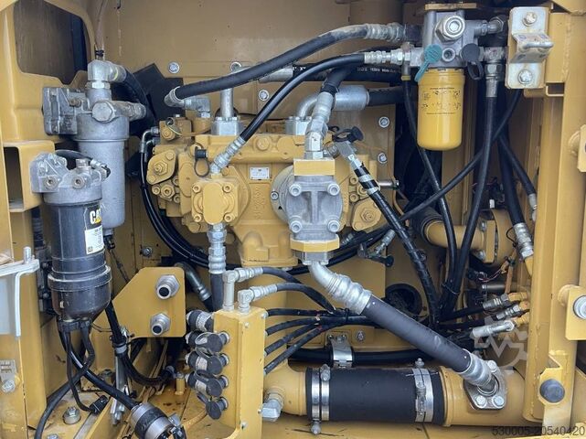 Crawler excavator CAT 320 EL 2012