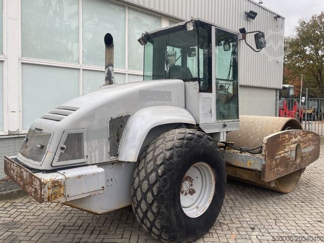 Einzelwalze CAT CS 663 E