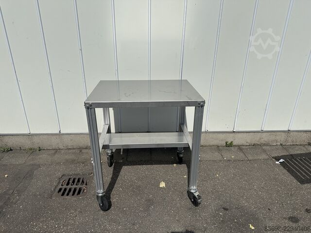 Work table 90 x 70 x 100 cm  