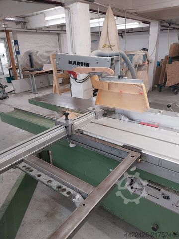 Sliding table saw Martin T72
