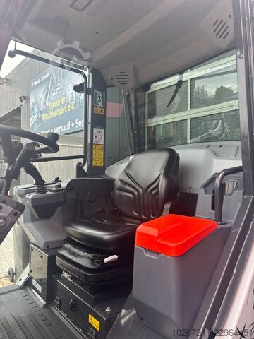Wheel loader BOBCAT L 85  Radlader  -  Klima   Breitreifen - EDITION